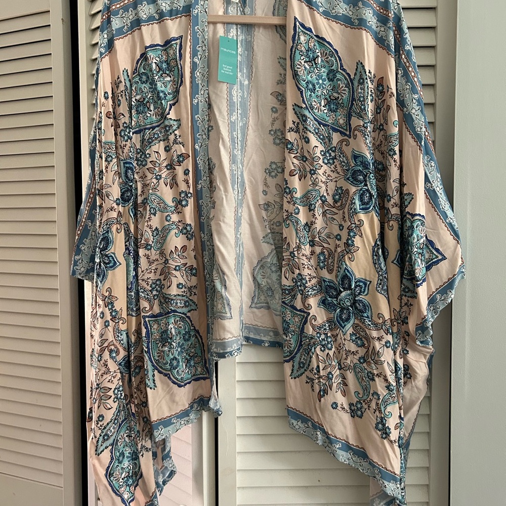 Maurices Floral Paisley Kimono in Blush and Light Blue